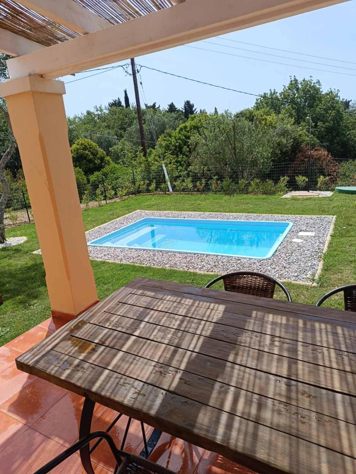 Villa Epta Karpi Complex Of 7 Luxury Skriperon