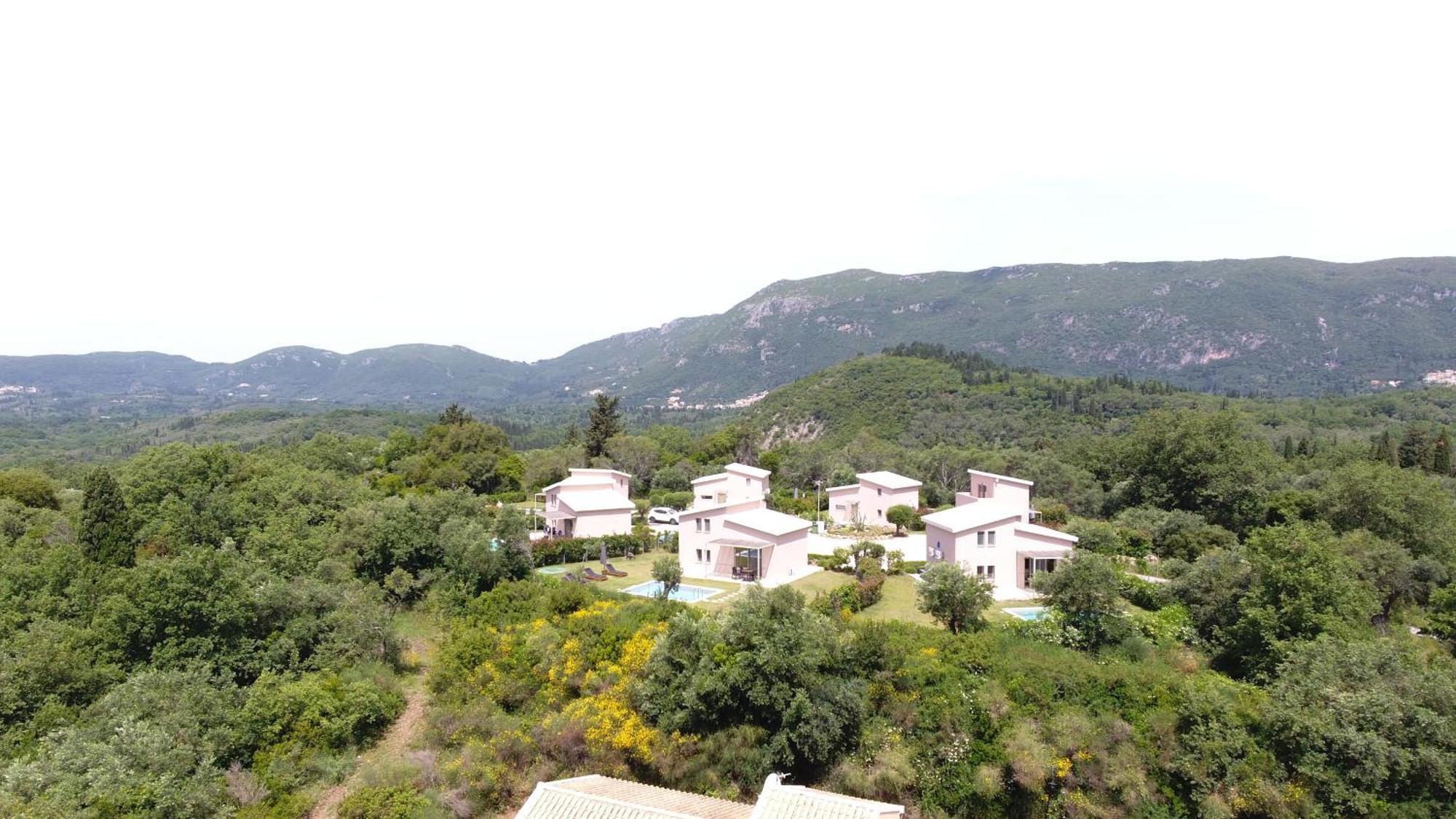 Epta Karpi Complex Of 7 Luxury