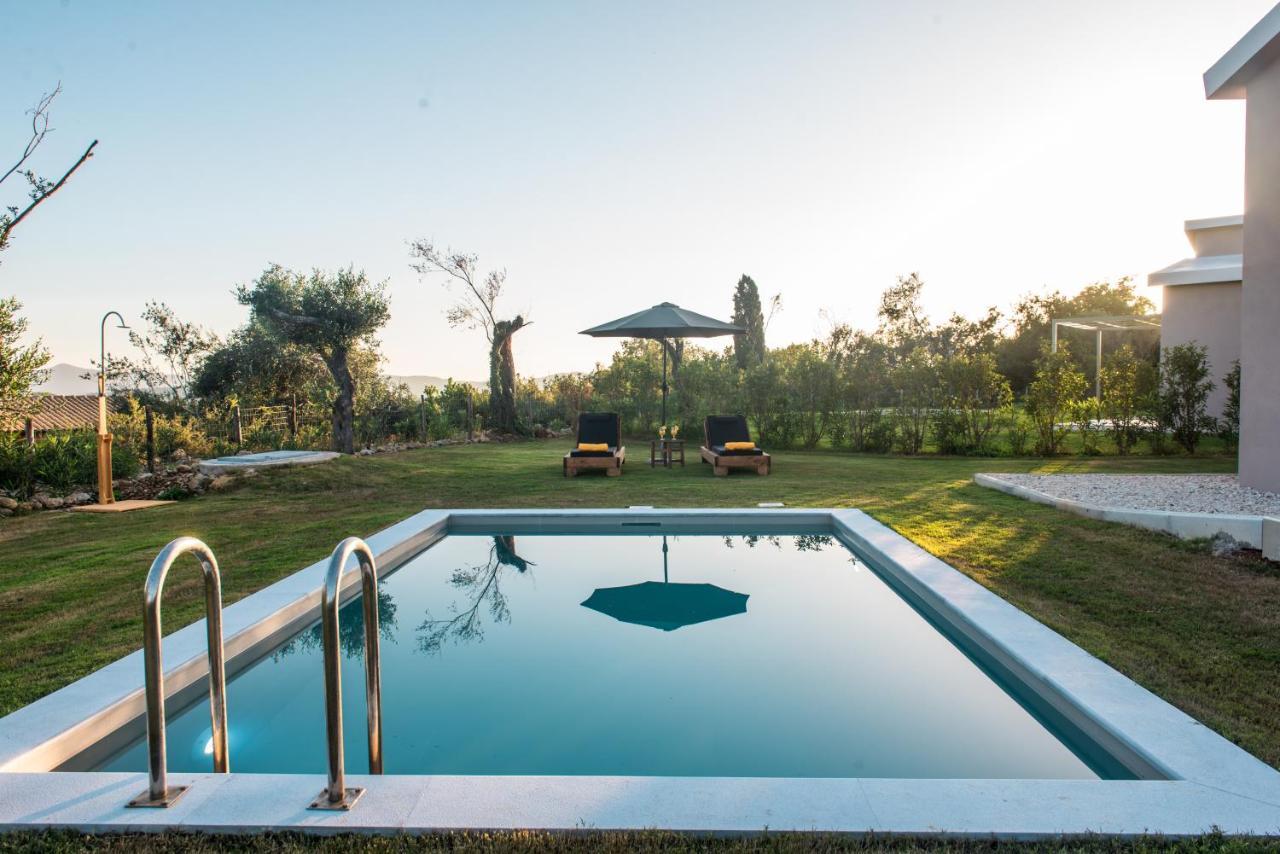 Epta Karpi Complex Of 7 Luxury Villa Skriperon