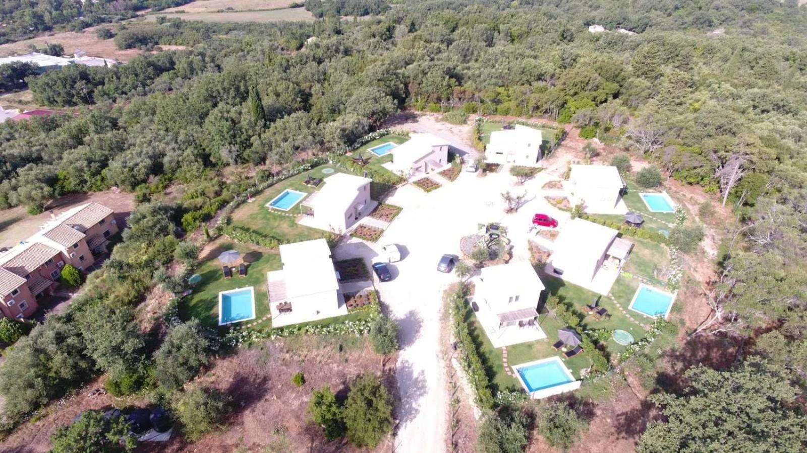 Epta Karpi Complex Of 7 Luxury Skriperon
