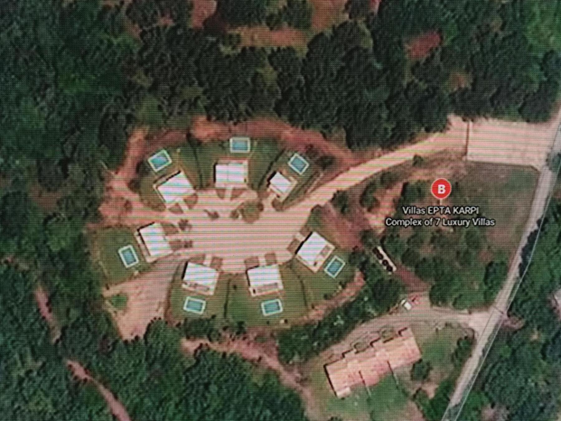 Epta Karpi Complex Of 7 Luxury